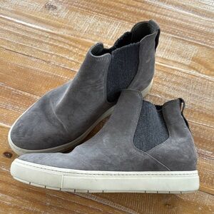Vince Womens Gray Suede Boots